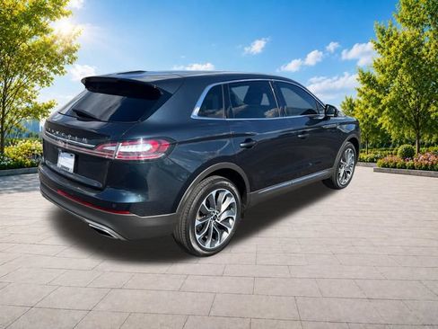 Used 2023 Lincoln Nautilus Reserve AWD/4WD image 8