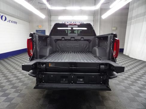 Used 2026 GMC Sierra 1500 AT4 w/ AT4 Premium Package AWD/4WD image 45