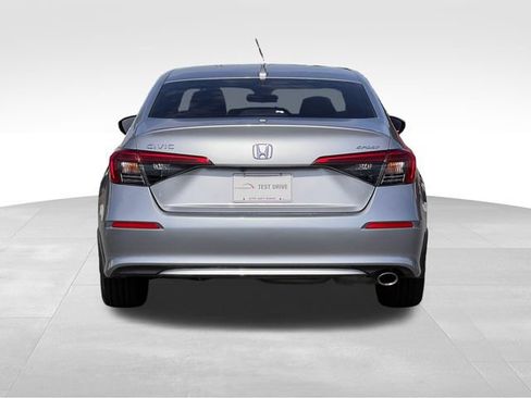 Used 2024 Honda Civic Sport image 4