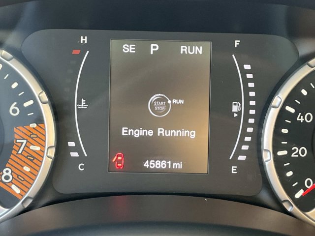 Used 2023 Jeep Renegade Latitude AWD/4WD image 34