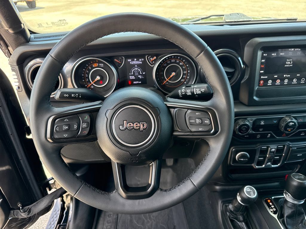 Used 2023 Jeep Wrangler Unlimited Sport AWD/4WD image 14