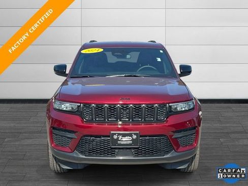 Certified 2024 Jeep Grand Cherokee Altitude AWD/4WD image 9