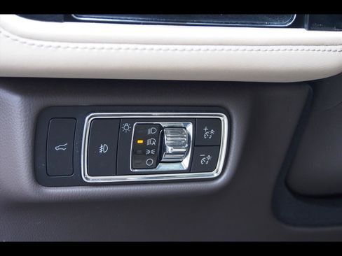 Used 2022 Lincoln Aviator Reserve w/ Equipment Group 201A image 25