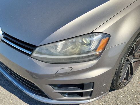 Used 2016 Volkswagen Golf R 4-Door AWD/4WD image 9