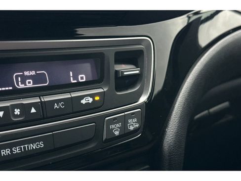 Used 2019 Honda Ridgeline Black Edition image 30