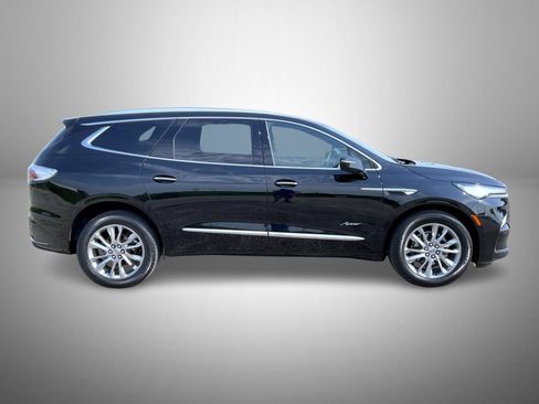 Certified 2023 Buick Enclave Avenir AWD/4WD image 4