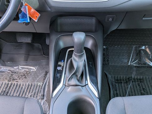 Used 2024 Toyota Corolla LE FWD image 18