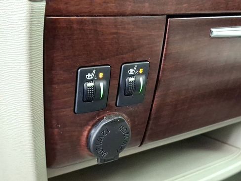 Used 2012 Toyota Sienna XLE w/ XLE Navigation Pkg image 19