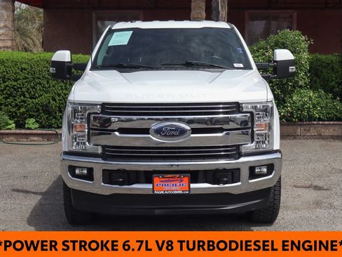 Used 2018 Ford F250 Lariat w/ Lariat Value Package AWD/4WD image 3