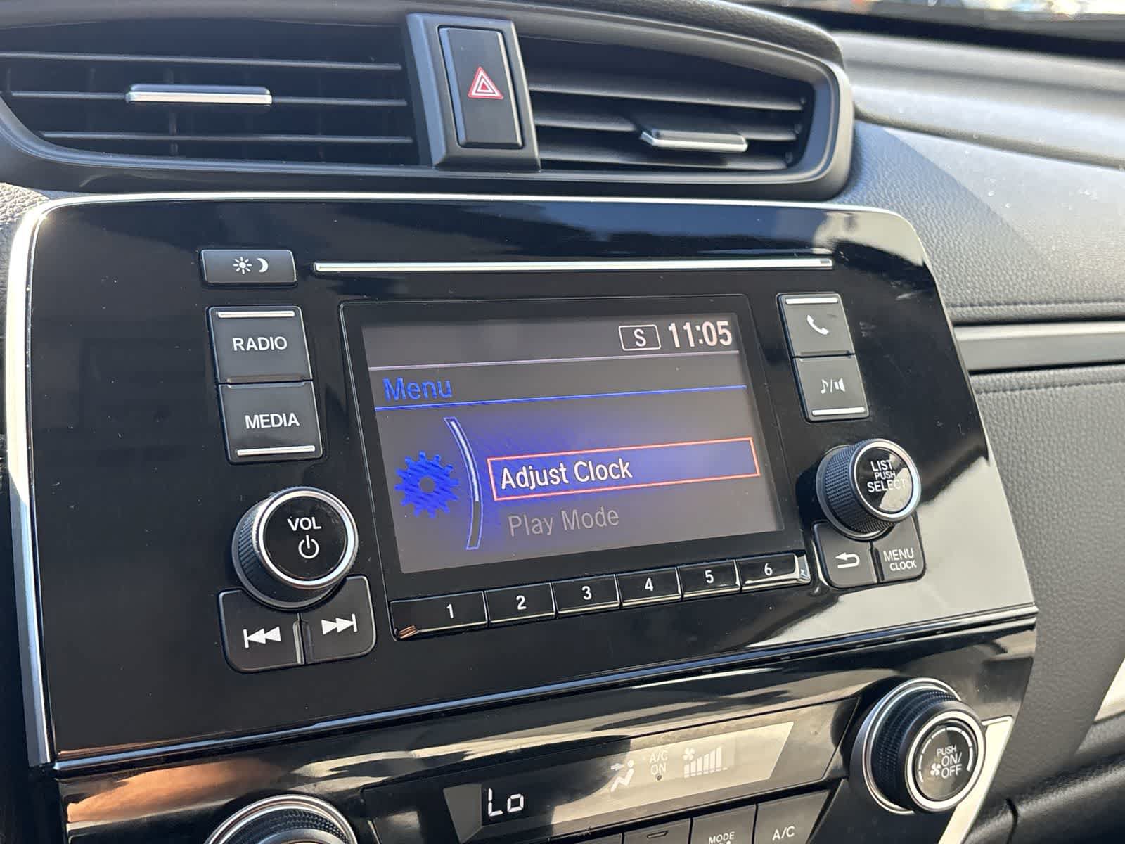 Used 2017 Honda CR-V LX image 19