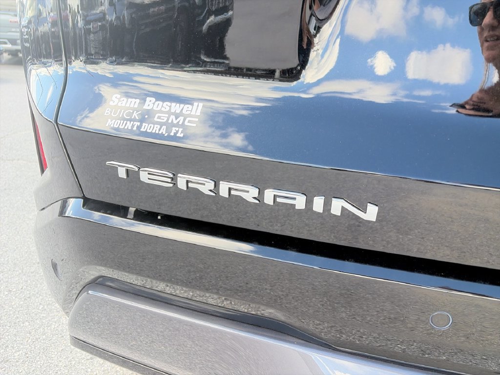 New 2027 GMC Terrain AT4 w/ Convenience Package III AWD/4WD image 32
