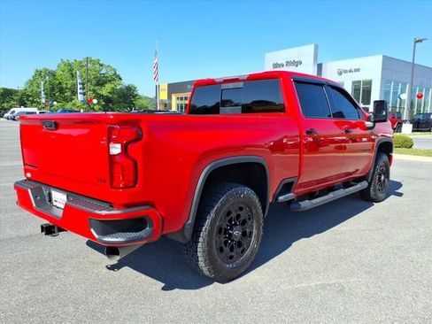 Used 2022 Chevrolet Silverado 2500 LTZ w/ LTZ Plus Package AWD/4WD image 4