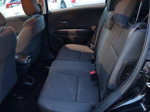 Used 2019 Honda HR-V LX image 14