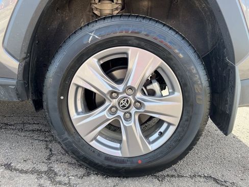 Used 2025 Toyota RAV4 XLE w/ Convenience Package image 16