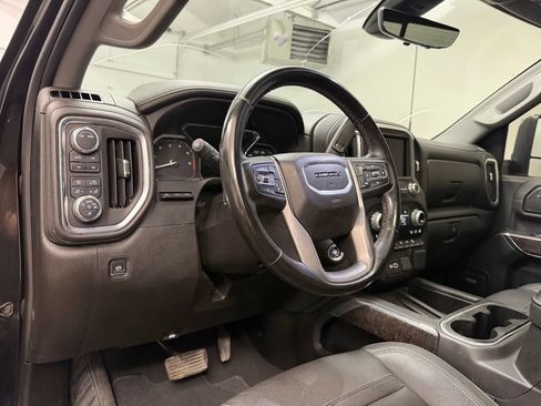 Used 2023 GMC Sierra 2500 Denali w/ Denali Ultimate Package AWD/4WD image 4