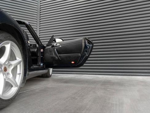 Used 2006 Porsche 911 Carrera 4 AWD/4WD image 36