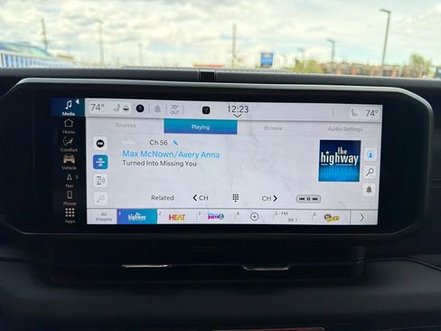 Used 2024 Jeep Wrangler Unlimited Rubicon 392 image 19