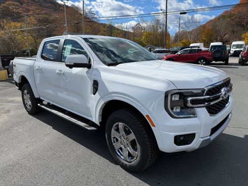 New 2025 Ford Ranger Lariat w/ Chrome Accent Package image 5