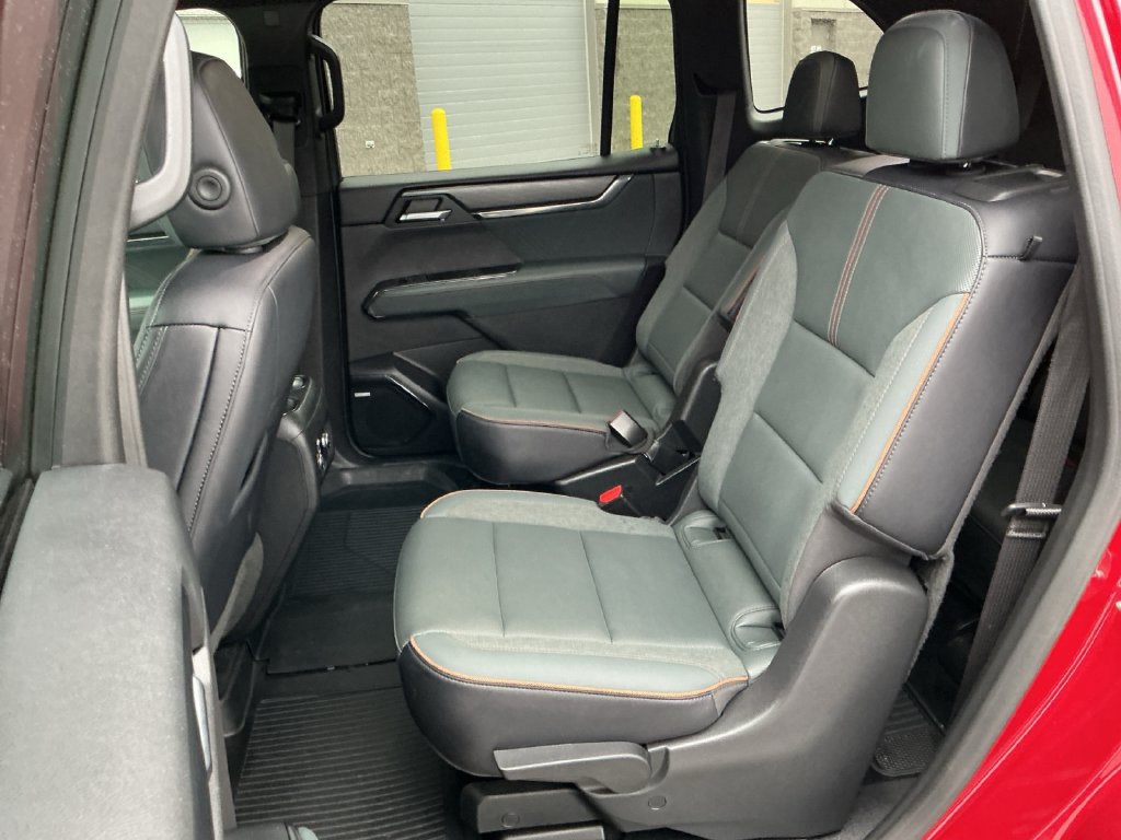 Certified 2025 GMC Acadia AT4 w/ LPO, Floor Liner Package AWD/4WD image 28