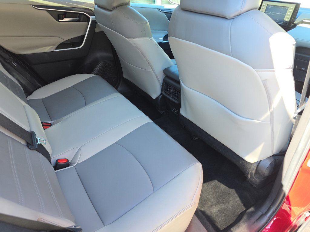 Certified 2022 Toyota RAV4 XLE Premium AWD/4WD image 16