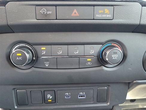 Used 2023 Nissan Frontier S w/ Technology Package image 12