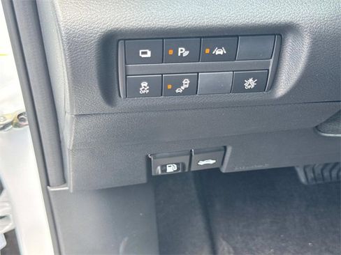 New 2025 Nissan Kicks Play S image 23