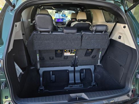 Certified 2026 Toyota Sienna Platinum AWD/4WD image 25