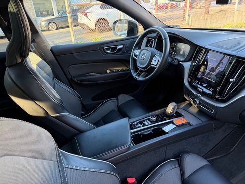 Used 2021 Volvo XC60 T8 R-Design w/ Protection Package Premier image 10