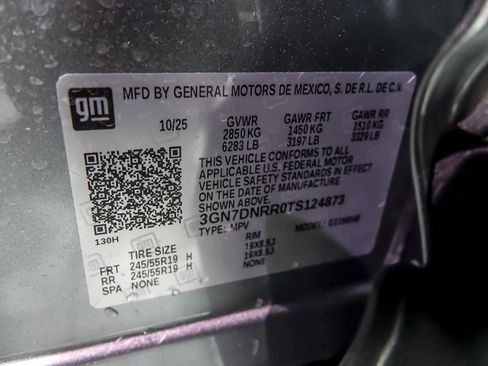 New 2026 Chevrolet Equinox EV LT image 23