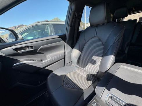 Certified 2021 Toyota Highlander XSE FWD image 24