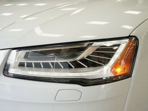 Used 2015 Audi A8 L 4.0T image 25