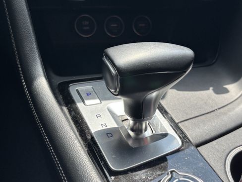 Used 2023 Genesis G70 2.0T AWD/4WD image 28