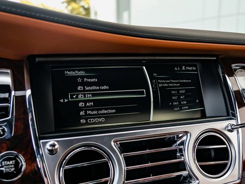 Used 2018 Rolls-Royce Wraith Starlight Headliner Front Mass image 79