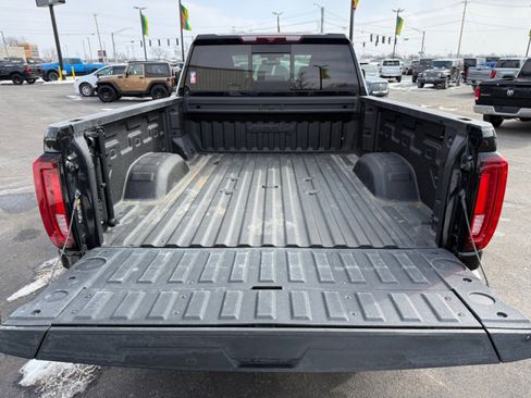 Used 2022 GMC Sierra 2500 AT4 w/ AT4 Preferred Package AWD/4WD image 38