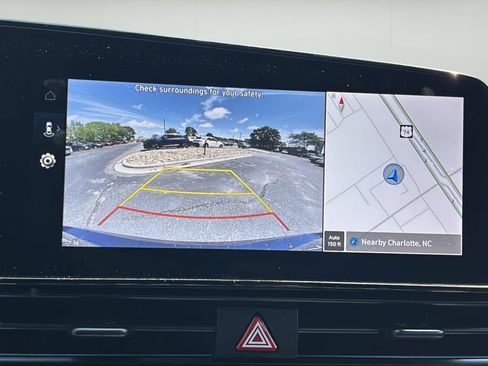 Certified 2025 Hyundai Elantra SEL FWD image 31