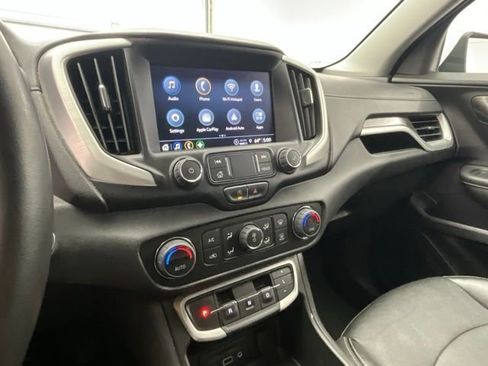 Used 2024 GMC Terrain SLT AWD/4WD image 10