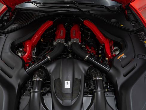 Used 2023 Ferrari Portofino M image 12