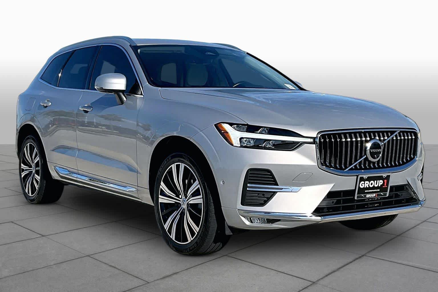 Used 2022 Volvo XC60 B5 Inscription w/ Advanced Package FWD image 3