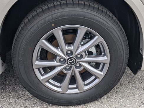 New 2025 MAZDA CX-5 AWD 2.5 S w/ Preferred Package image 12