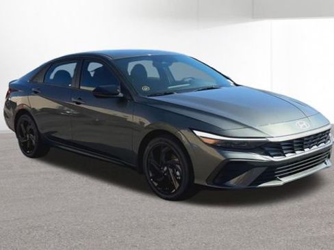 New 2026 Hyundai Elantra Sport image 2