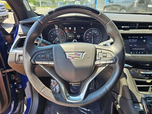 Used 2023 Cadillac XT6 Sport w/ Platinum Package AWD/4WD image 28
