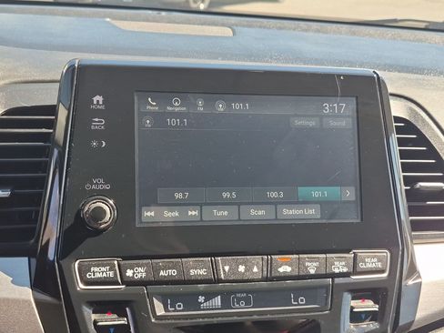 Used 2018 Honda Odyssey EX-L image 22