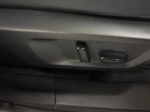 Used 2024 Mitsubishi Outlander SEL FWD image 11