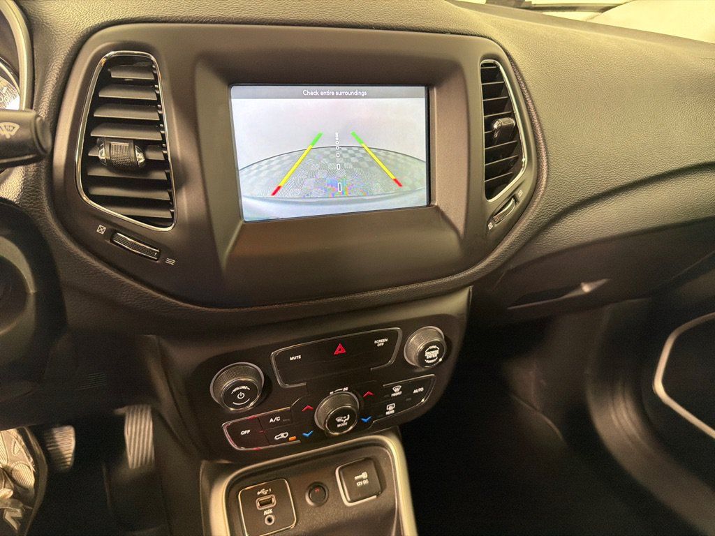 Used 2019 Jeep Compass Sport FWD image 14