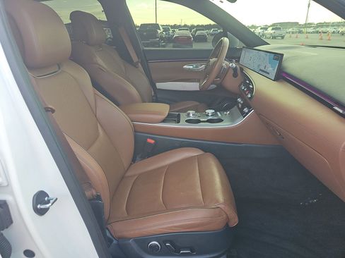 Used 2026 Genesis GV70 2.5T Advanced image 15