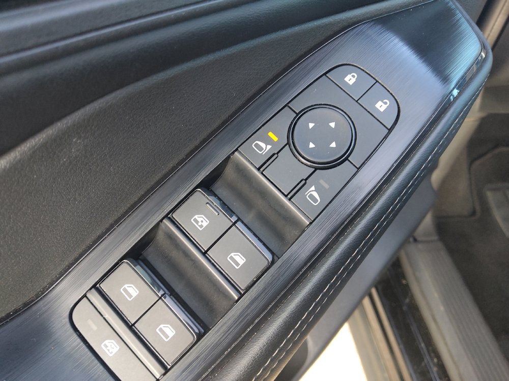 Used 2025 Nissan Rogue SV AWD/4WD image 27