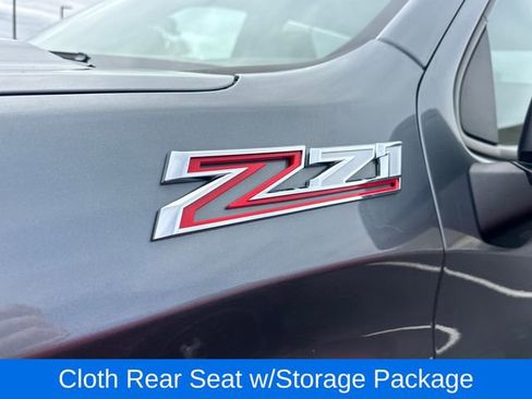 Used 2022 Chevrolet Silverado 1500 Custom Trail Boss w/ LPO, Dark Essentials Package AWD/4WD image 6