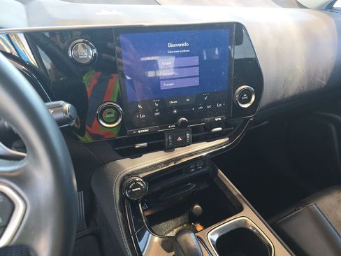 Used 2023 Lexus NX 250 FWD w/ Towing Package (2000 Lbs) image 6