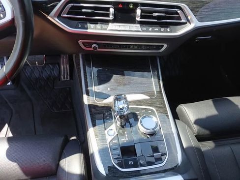 Used 2021 BMW X7 xDrive40i w/ M Sport Package AWD/4WD image 12