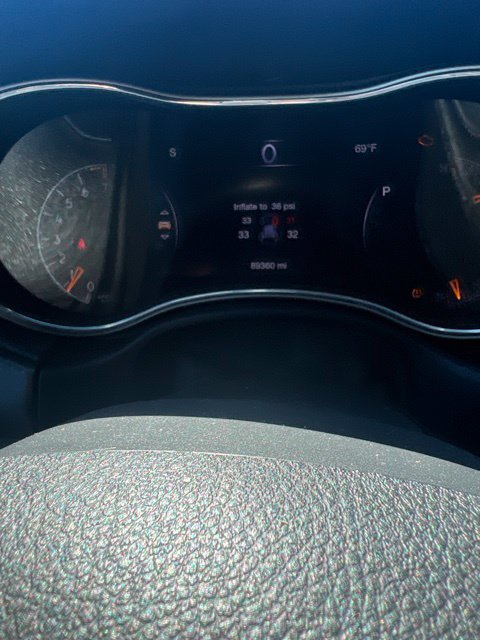 Used 2018 Jeep Grand Cherokee Limited AWD/4WD image 10